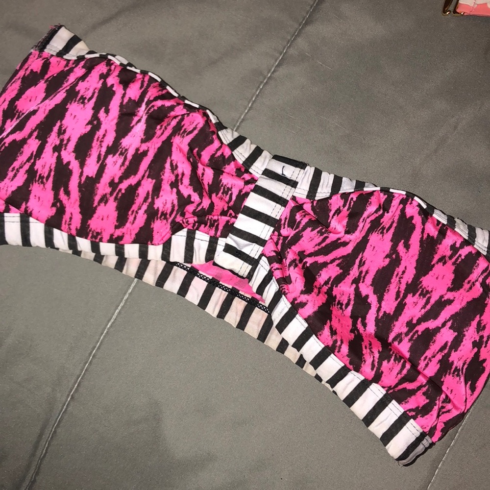 Strapless swim suit top.
